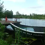 Kemp Camping Du Vivier Aux Carpes *