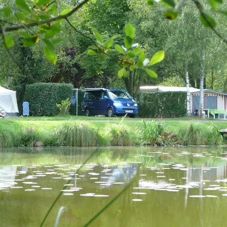Camping Du Vivier Aux Carpes *
